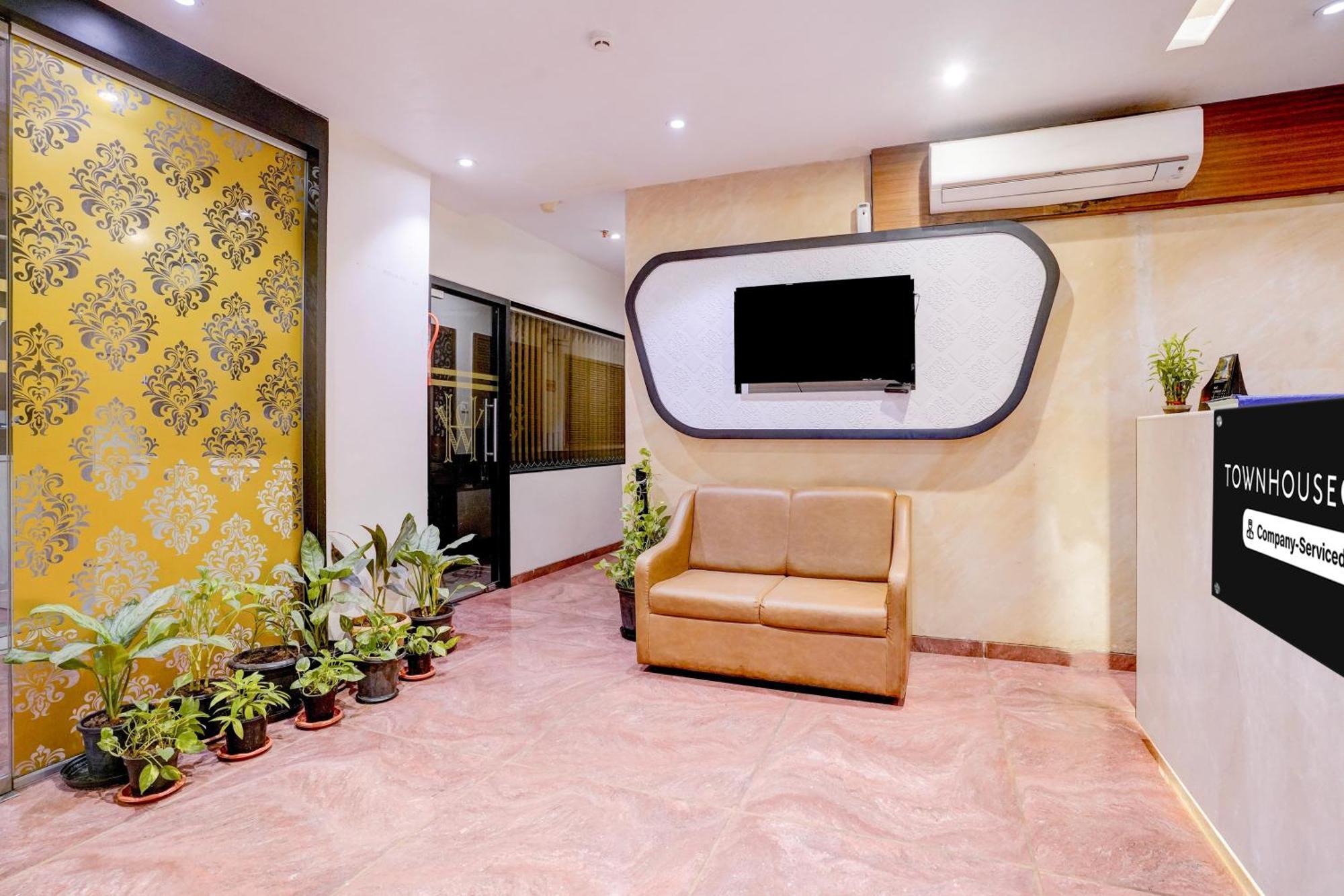 Super Townhouse Oak Times Square Le Western Mumbai Bagian luar foto