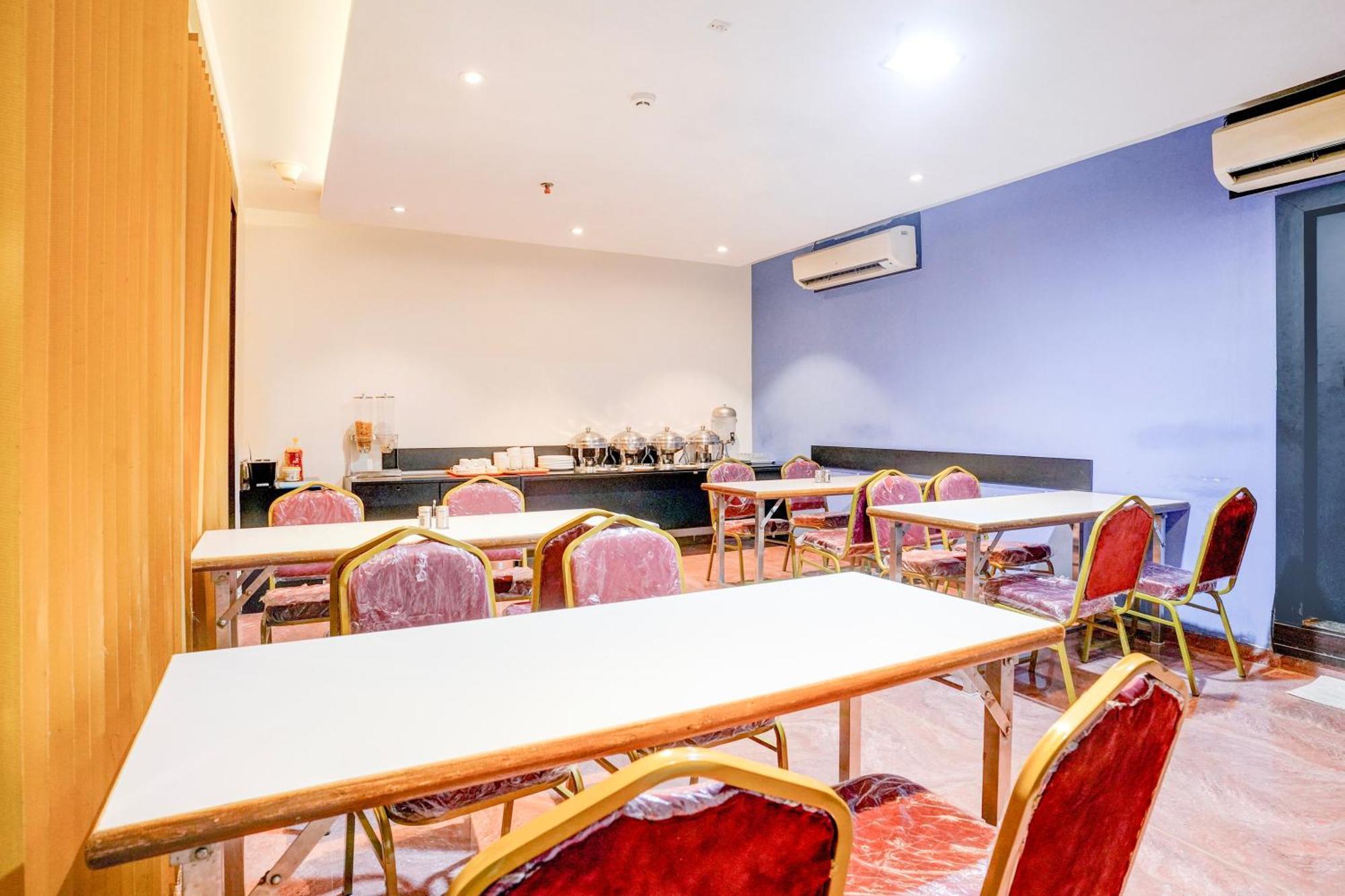 Super Townhouse Oak Times Square Le Western Mumbai Bagian luar foto